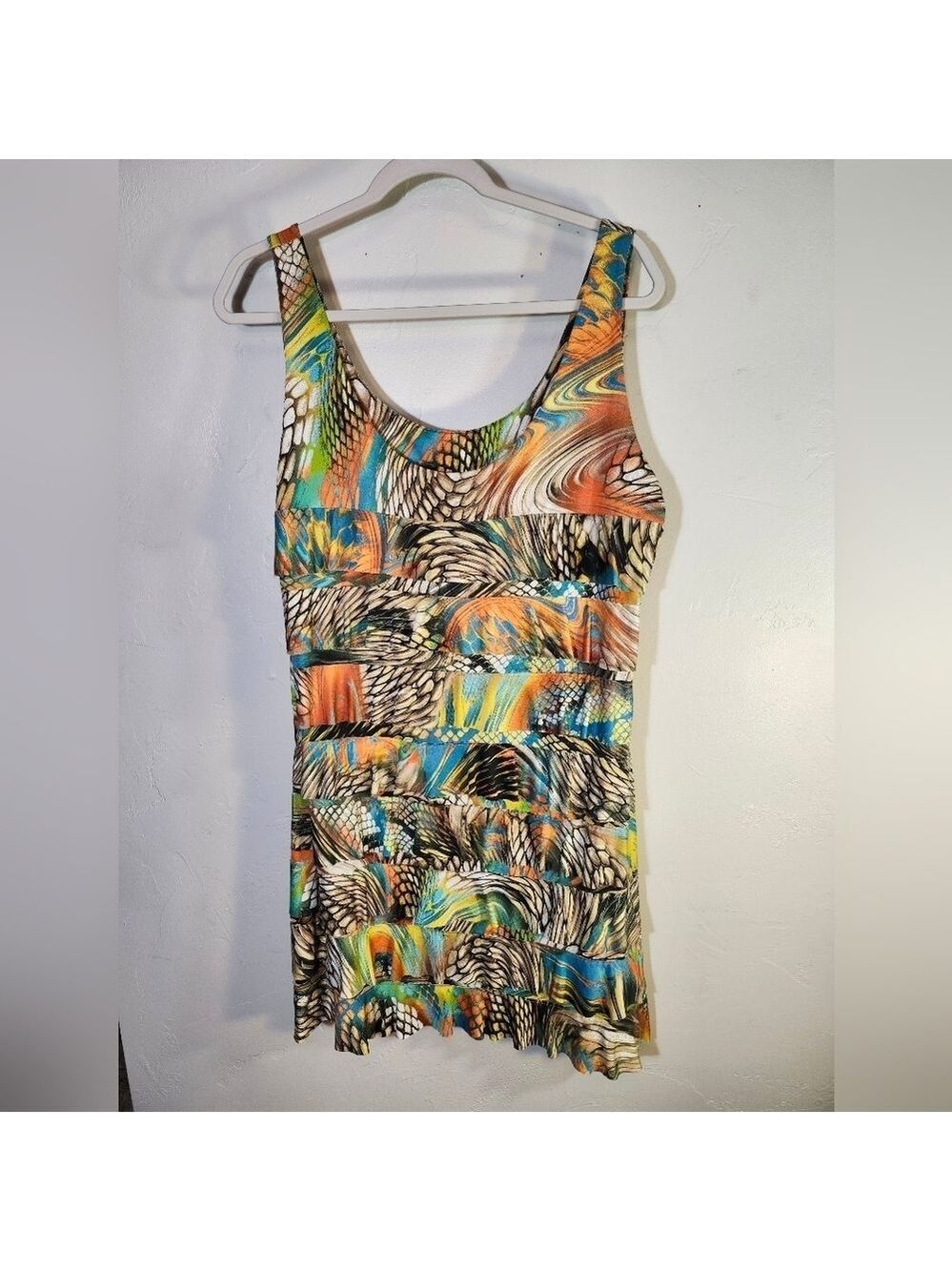 Isle Apparel Colorful Abstract Patterned Tiered Ruffled Dress Sz XL